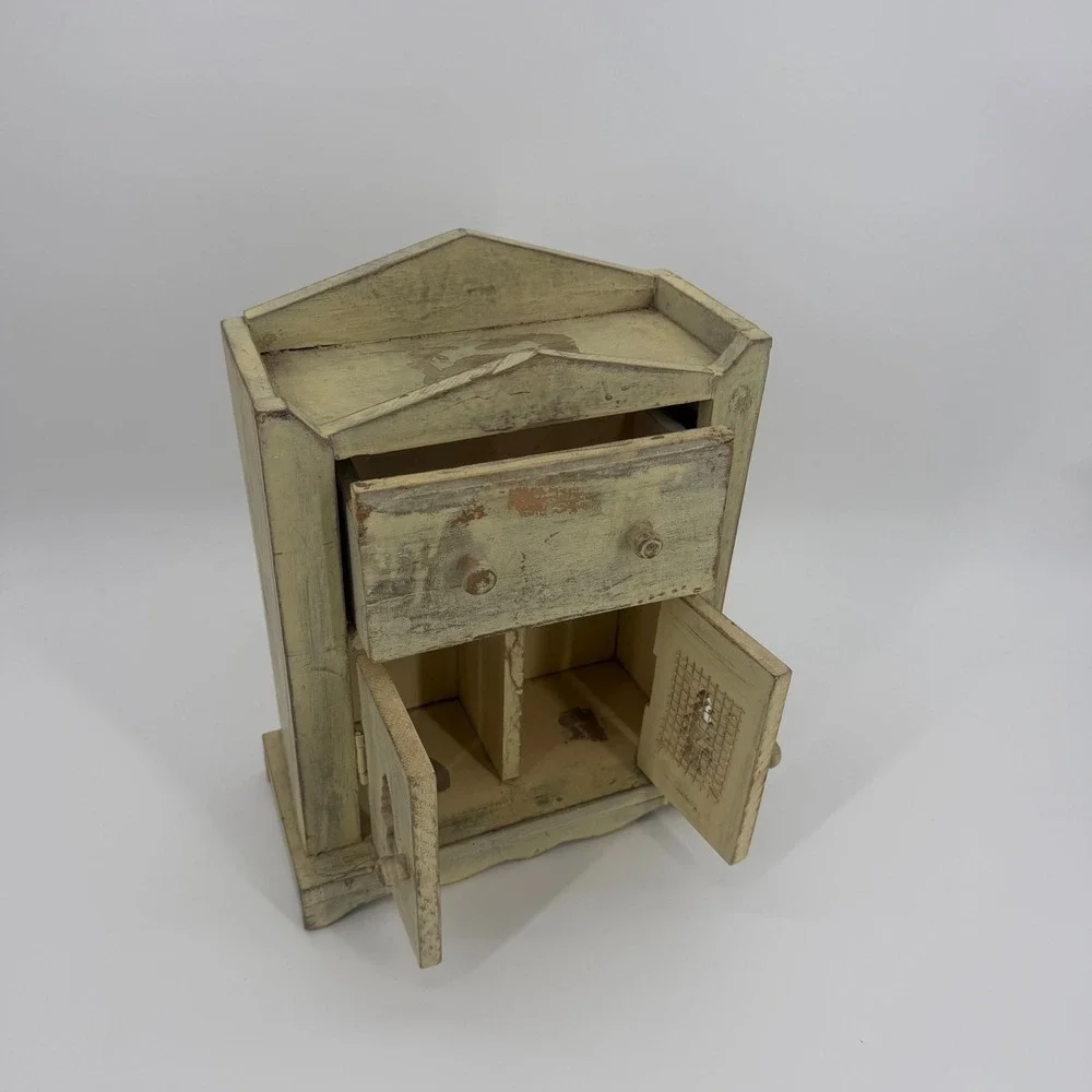 N/A rustic wooden